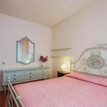 Daire La Rocchetta By Interhome *