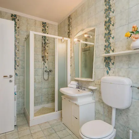 Daire La Rocchetta By Interhome Marina di Pietrasanta
