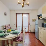 La Rocchetta By Interhome مارينا دي بييتراسانْت