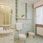La Rocchetta By Interhome شقة مارينا دي بييتراسانْت